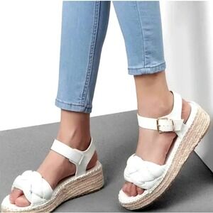 Pretty Little Thing White Platform Espadrille Sandals Size 8‎ Faux Leather Ankle